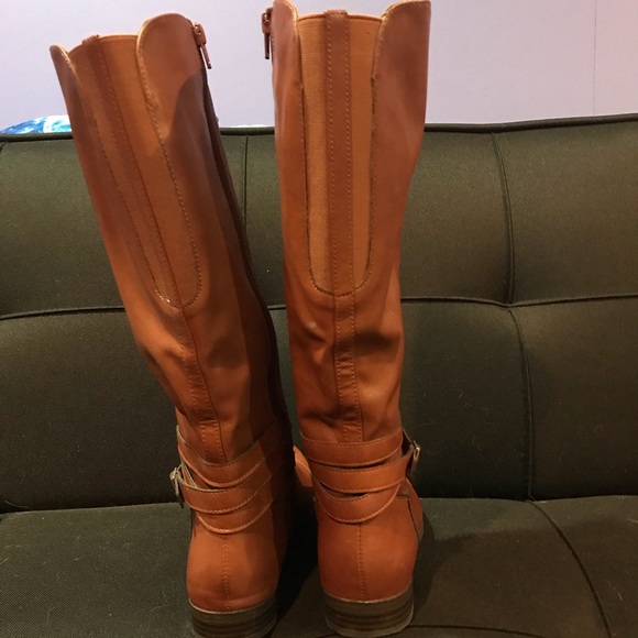 Leather Boots - Picture 4 of 4